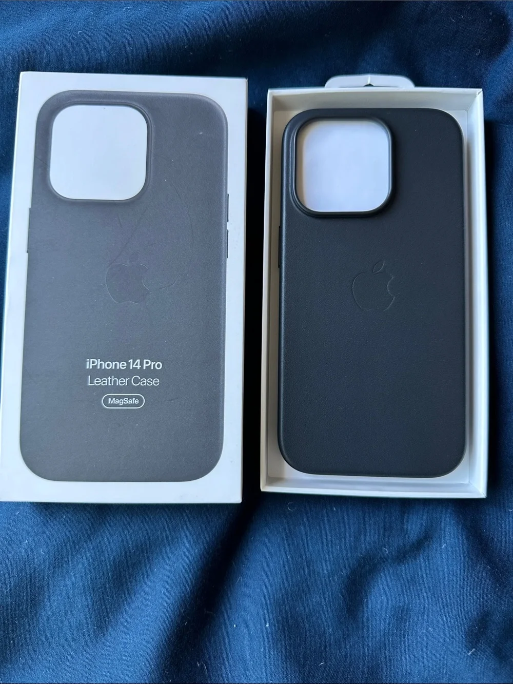 Apple iPhone 14 Pro Leather MagSafe Case - Midnight
